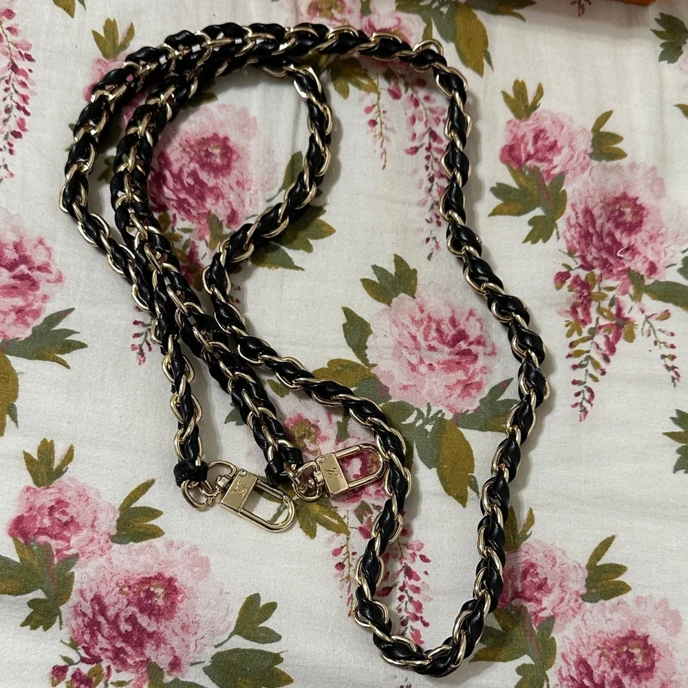 Black Multicolor Flowers Cosmetic Bag - Picture 14 of 16